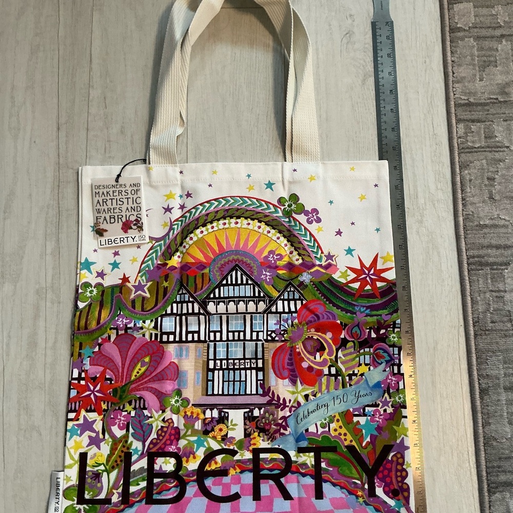 Liberty of London 150th Anniversary Tote & Puzzle - Picture 3 of 9